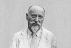 Czarno białe zdjęcie prof. Jana Skoczyńskiego