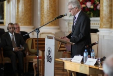 fot. Sebastian Szulfer/KSAP przy mównicy przemawia Jacek Czaputowicz