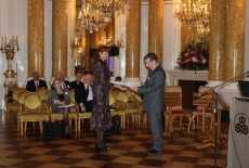 fot. Sebastian Szulfer/KSAP Pani wręcza dyplom Panu