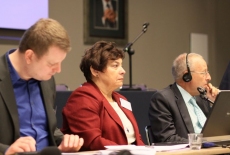 fot. Sebastian Szulfer/KSAP Trójka uczestników siedzi w ławce