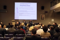 fot. Sebastian Szulfer/KSAP Dwoje prelegentów siedzi przy stole