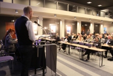 fot. Sebastian Szulfer/KSAP Pan stoi przy mównicy i przemawia