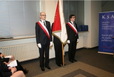 Poczet sztandarowy, trzyosobowy.